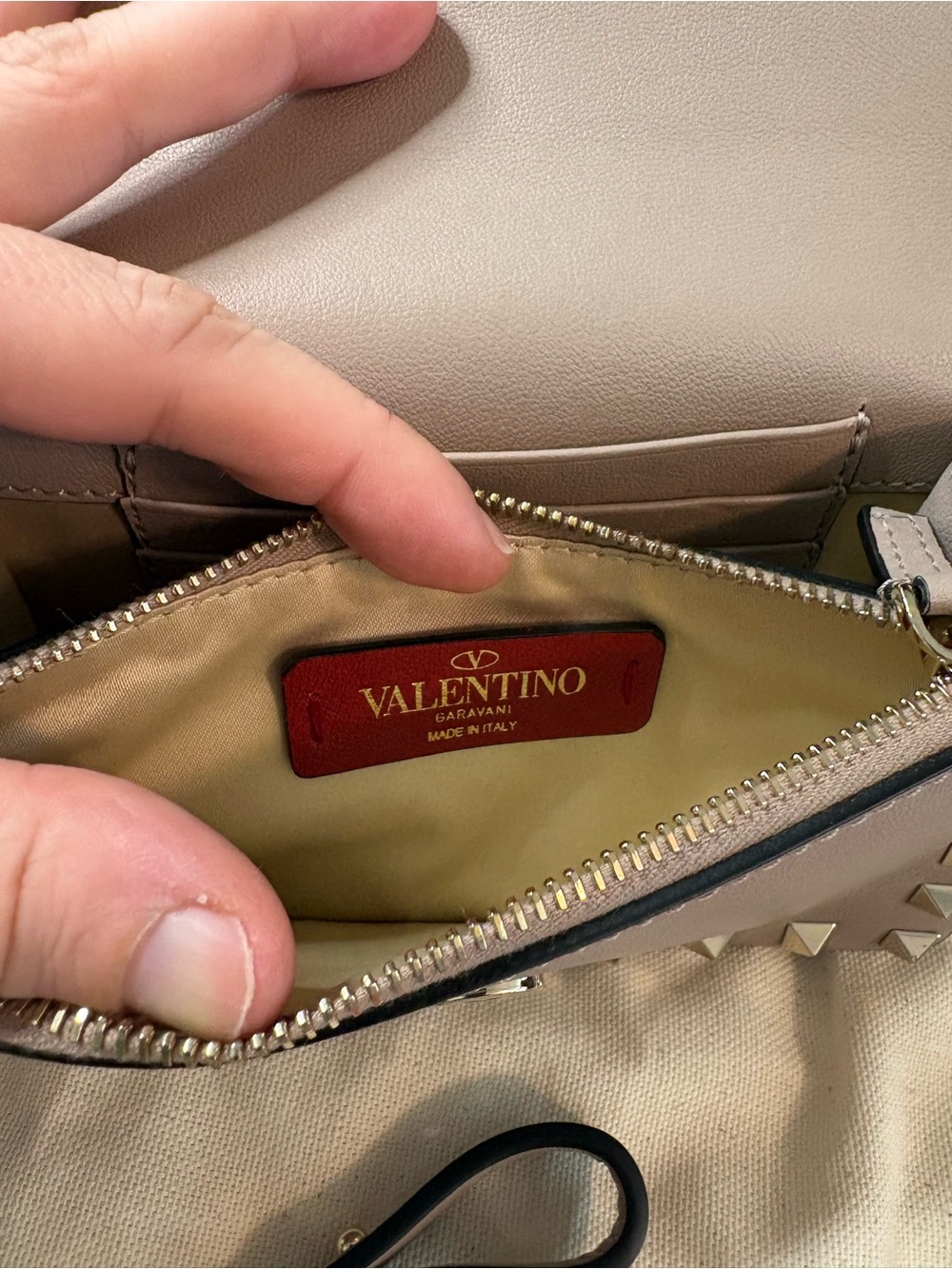 Valentino Rockstud Leather Clutch with removable strap - Picture 7 of 14